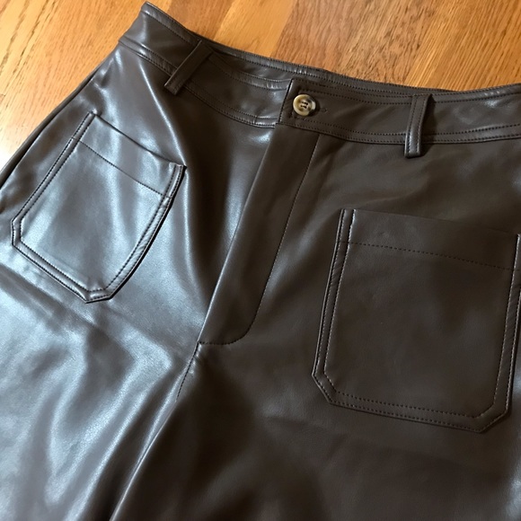 NWT Faux leather High waist wide leg pants Dark brown size M - Picture 3 of 16